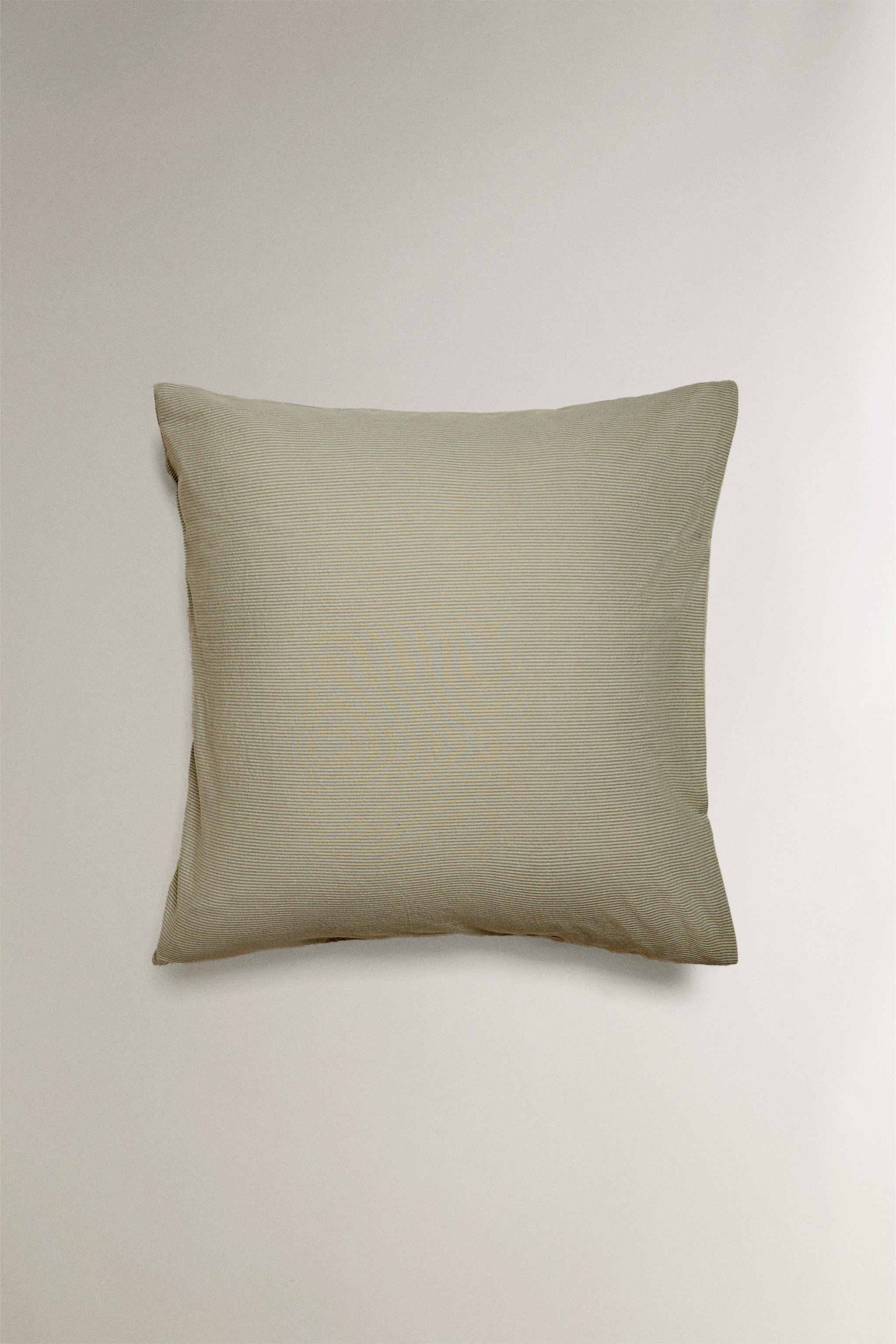 STRIPED SEERSUCKER PILLOWCASE
